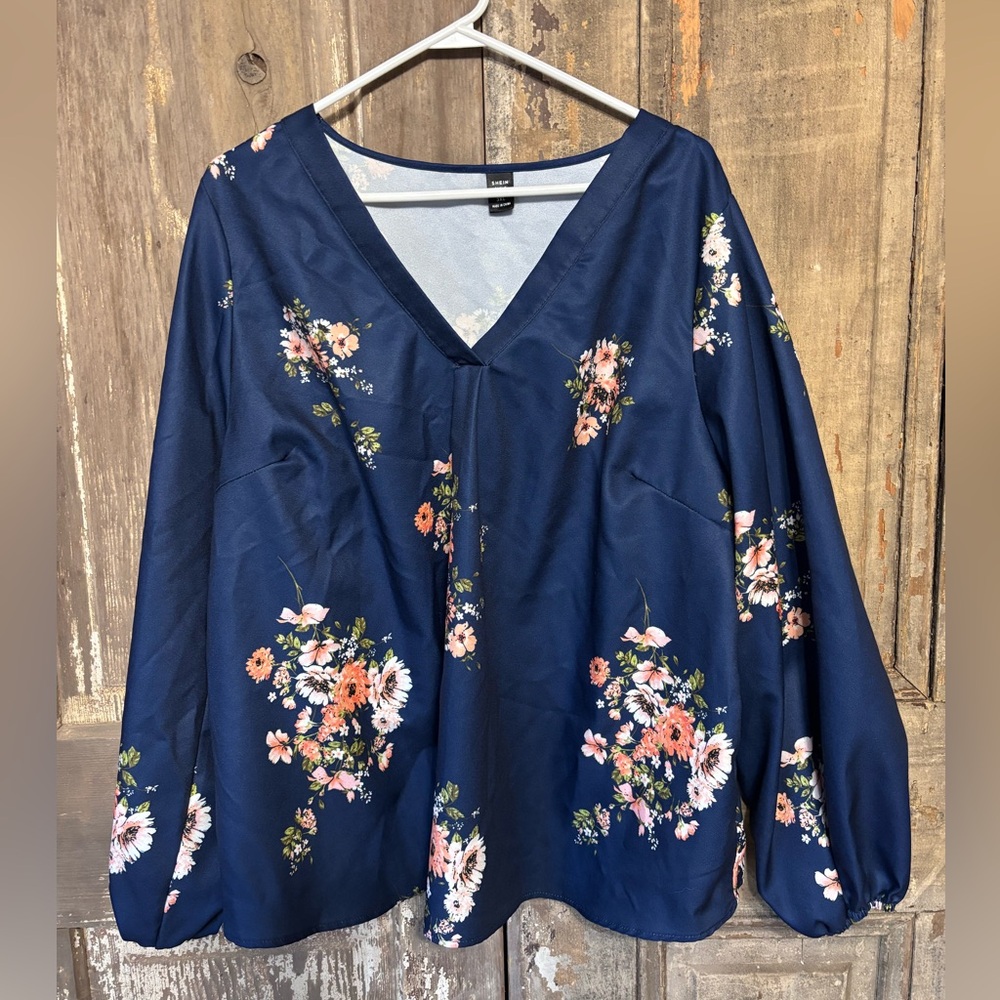 ⭕️3XL SHEIN blue flower women’s top business casual dress shirt